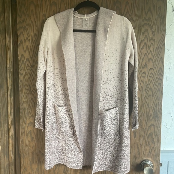 CAlia Pink Cardigan Sweater with hood and pockets - Picture 2 of 8